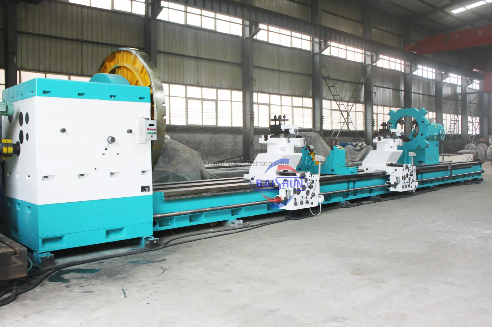 C61200 Extra Big Swing Horizontal Lathe Machine Heavy Duty Metal Turning Cutting