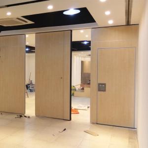 China Office Interior Design Movable Wall Divider On Wheels For Art Gallery wholesale