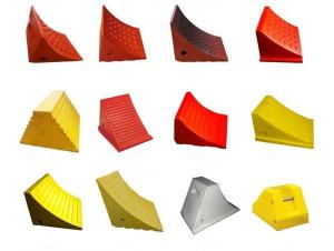 China Low Noise Lightweight PU Wheel Chock Blocks , Low Temperature Resistance wholesale