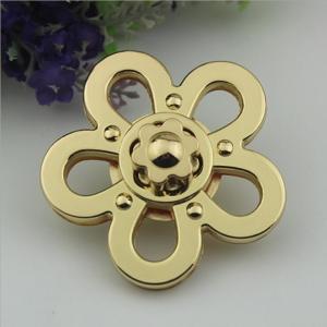 China Free Sample High Polished Gold Plated Flower Shape Bag Turn Twist Lock For Handbag wholesale