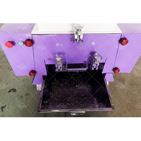 Durable Blade Material Plastic Crusher with Customizable Voltage and 1 Year Warranty for Efficient Plastic Shredding