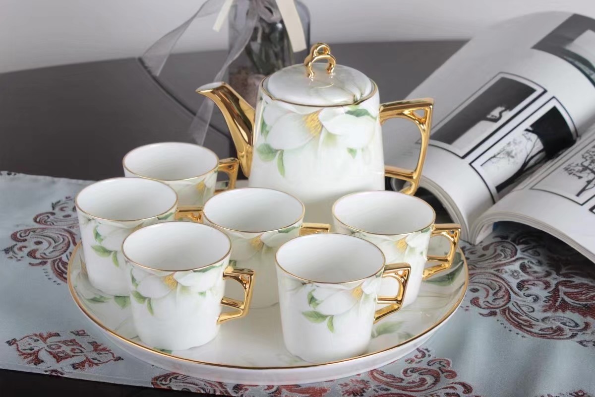 Underglaze Emossed Mixed Color Royal Fine China Coffee Cups Mugs