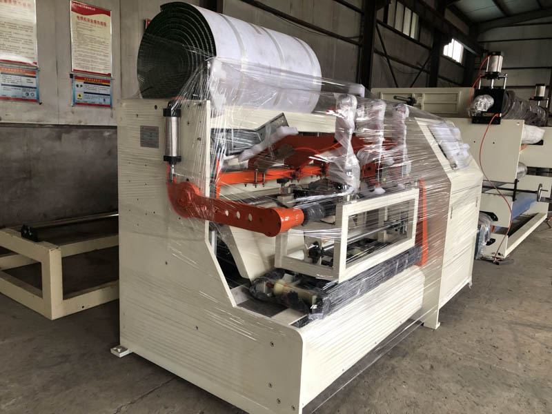 Electrical Control Winding Machine For PE Sheet Fabric Carpet And Turf Coiling System