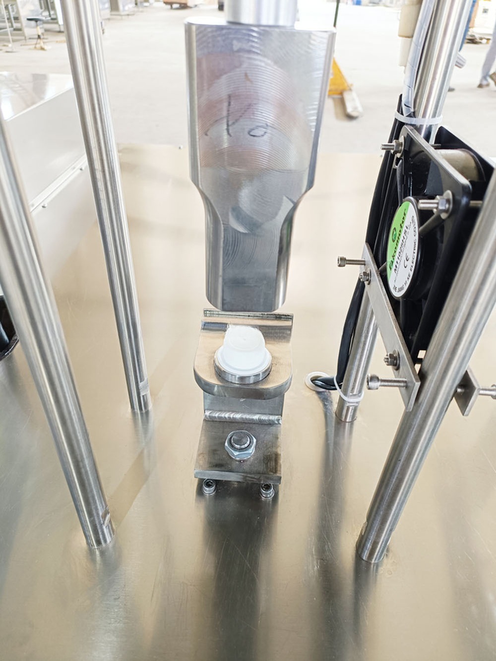 600BPH Yogurt Carton Packing and Filling Machine with Filling Accuracy of 100%