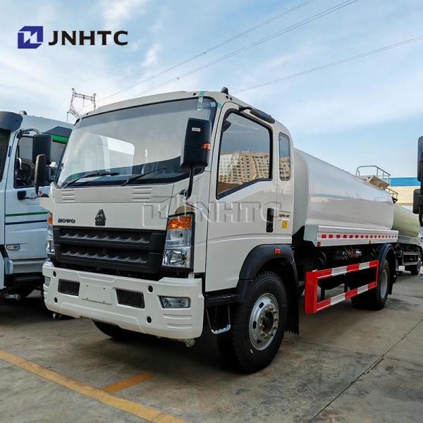HOWO Light Water Truck Stainless Steel Drinking 4x2 5000 Liter 5Ton Water