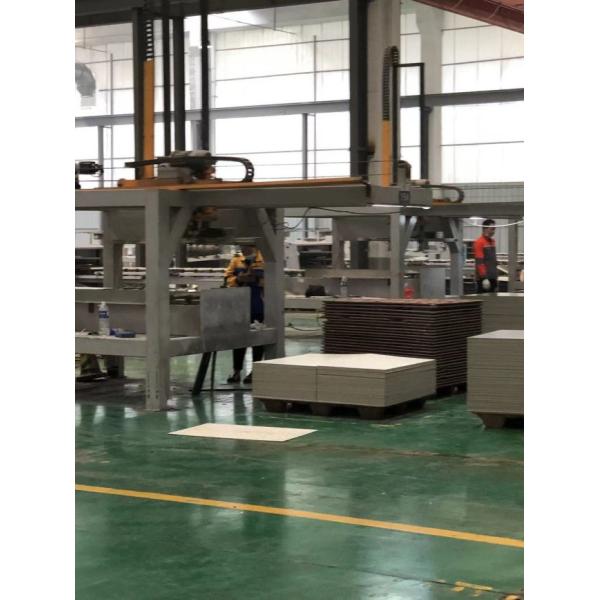 Luxury Rigid Spc Vinyl Click Flooring 5mm 5.5mm For Bathrooms Kitchen