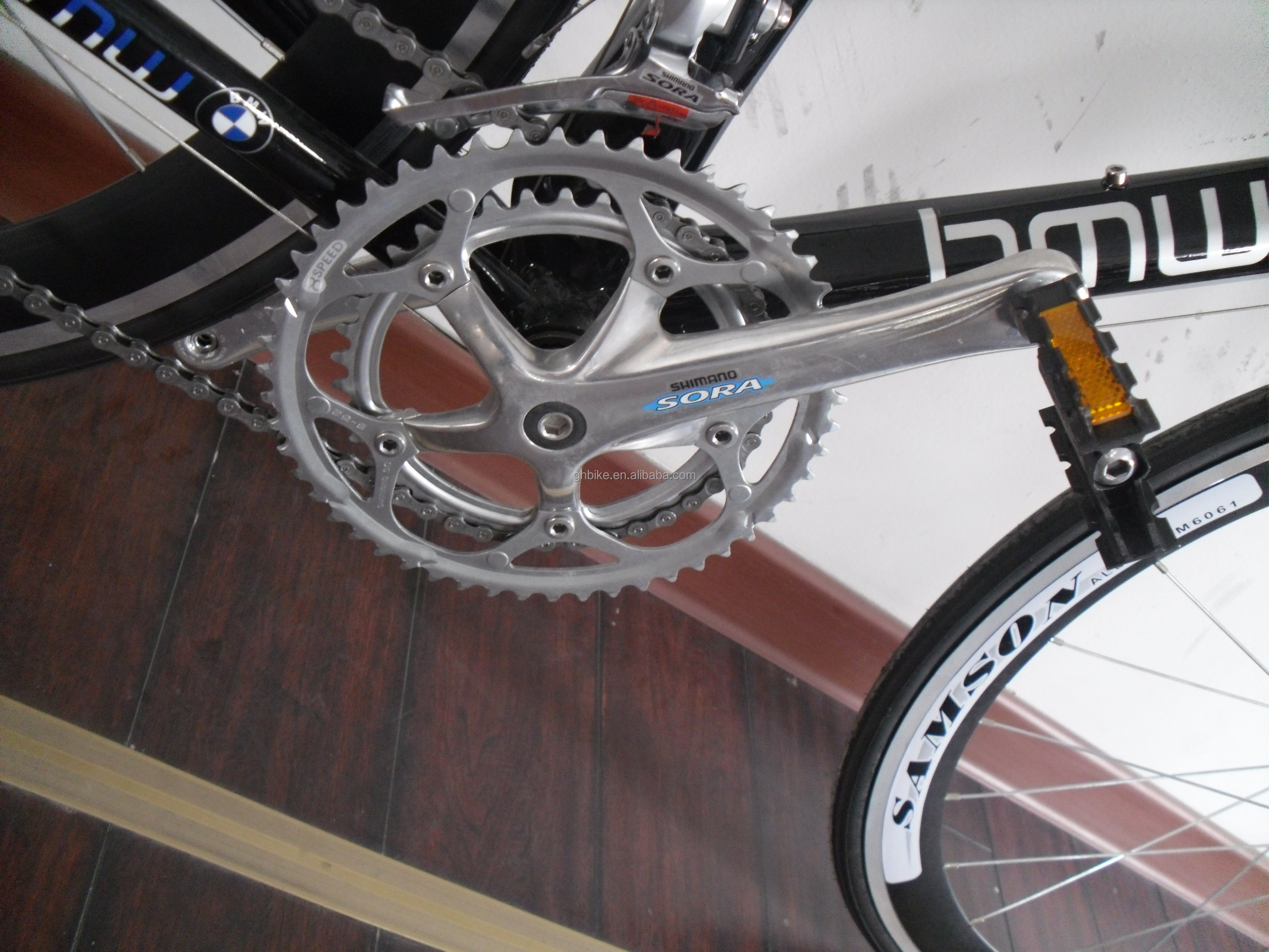700C Aluminum Frame Road Bicycle with Shimano 21-Speeds OEM Logo and CE Certification