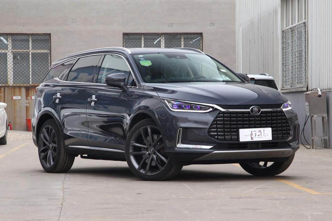 600-730KM Byd Tang Electric Car Midsize SUV 5 Doors 7 Seats 3