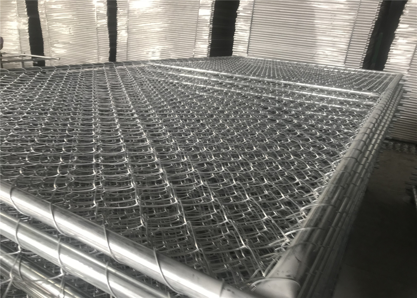 Construction Fencing 6'H X 10'W Temporary Fence Panel, 11-1/2 ga. Chain Link, No Bracing 50 lbs Mesh 2.5" Mesh aperture