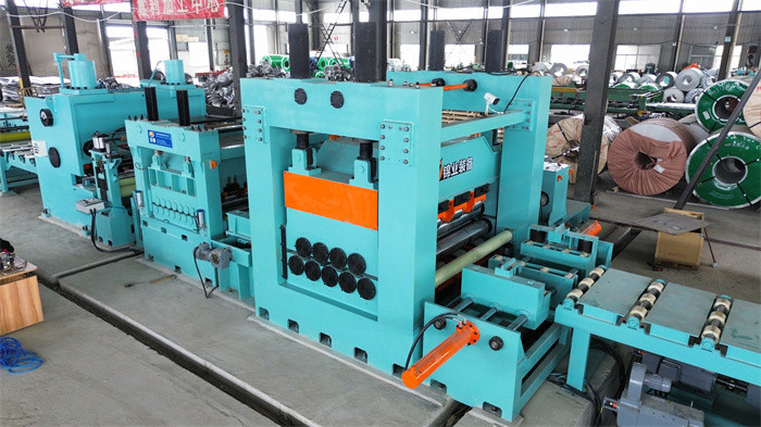 Heavy Gauge HR Steel Sheet Coil Cutting Line Double Levelers Cut To Length Line