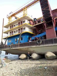 China ISO 14409 Standard Ship Rubber Airbag Building Black Boat Launching Airbag wholesale