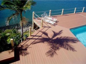 China Outdoor Decking Flooring Backyard Pools WPC Composite Decking wholesale