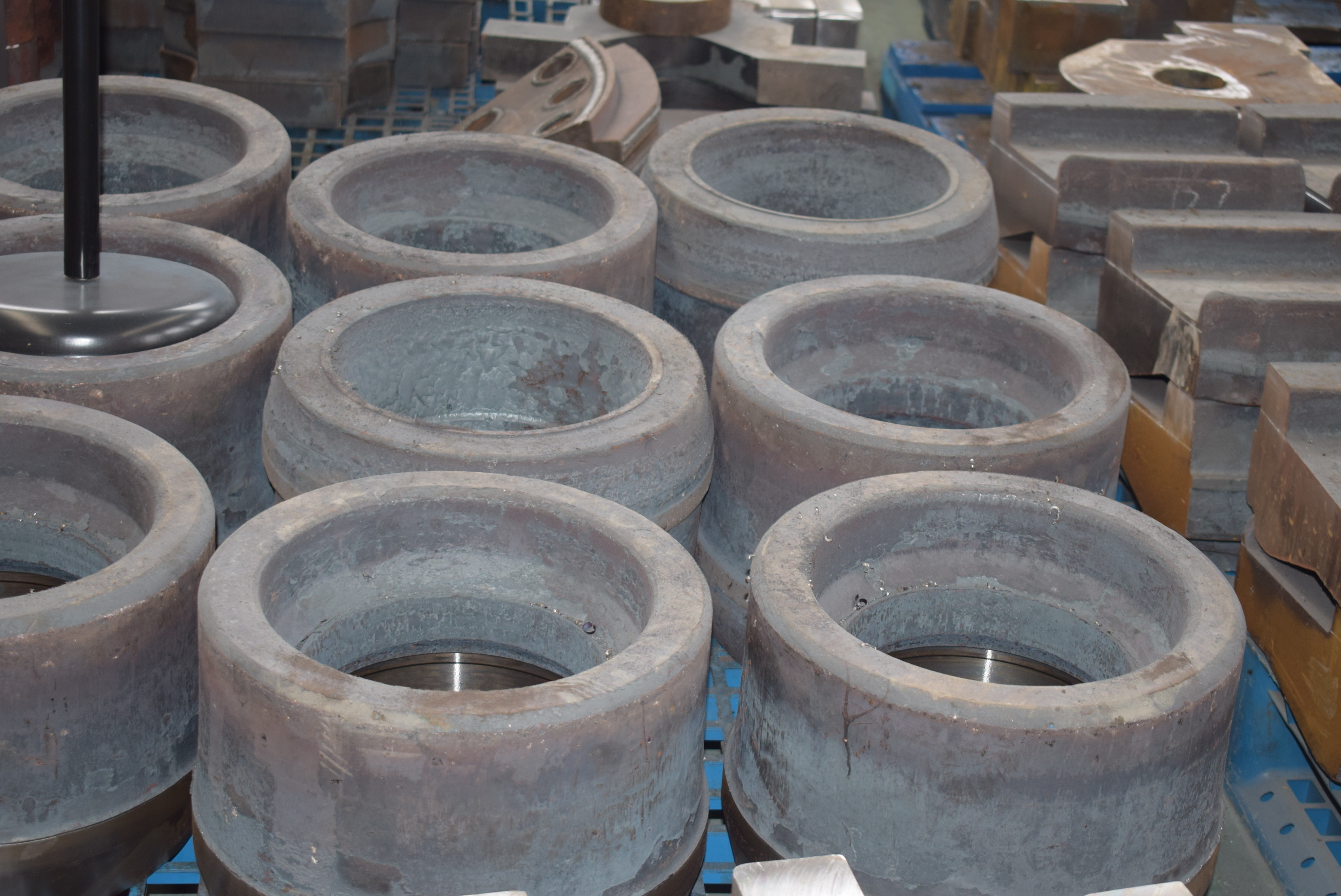 12" Double Disc Cutter Exposed In Slurry Mixed Ground Hard Rock During Excavation