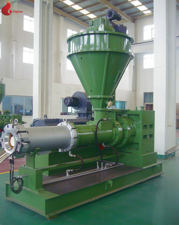1000 -1500kg/h plastic pelletizing equipment / Extruder Machine Nitriding treatment