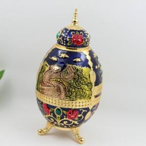 China Shinny Gifts Vintage European Home Decor Metal Craft Gifts Automatic Toothpick Holder wholesale