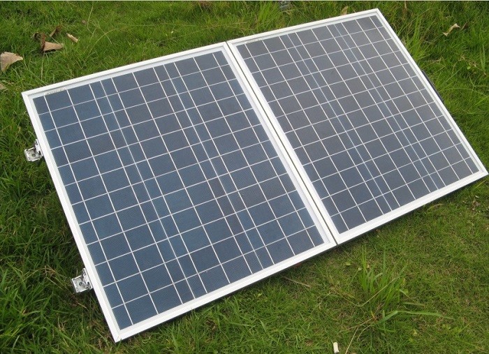 Blue Folding Solar Panels , 120 Watt Portable Solar Panel Efficient Sunlight Absorber