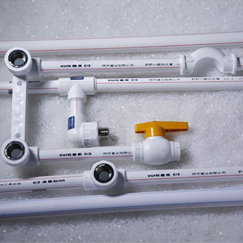 High Productivity PVC Tube Plastic Extruder Machine for Pipes at Manufacturing Plant
