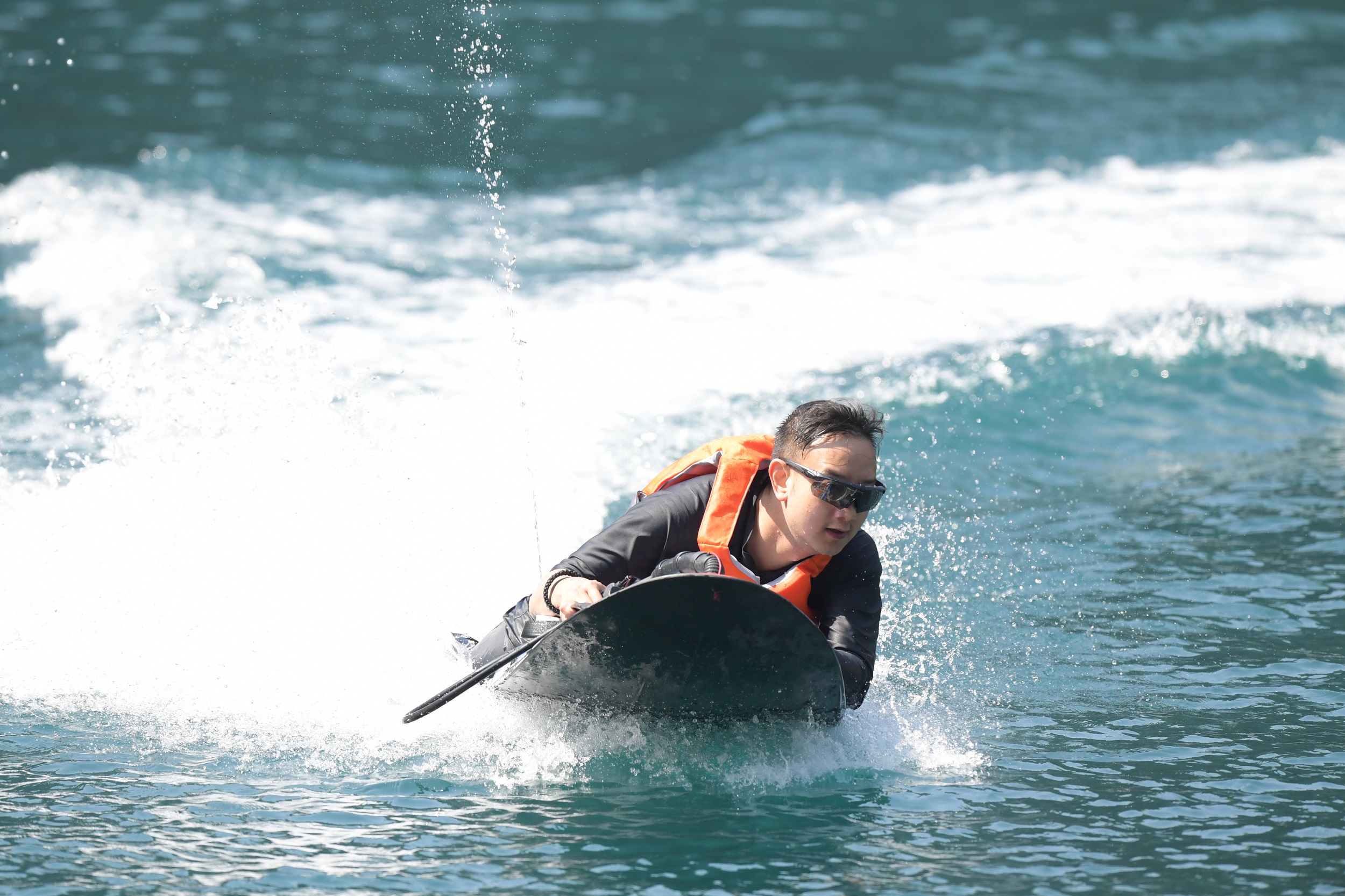 Unisex Wavestorm Moto Support Long Board Surfboards with Flying Motorized Surfboard