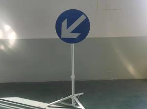 China 3M Film Multidirectional Reflective Traffic Signs Adjustable Direction wholesale