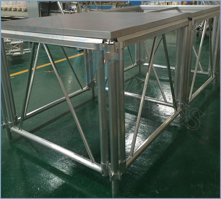 18mm Plywood or 18mm Tempered Glass Triangle Portable Stage Platform for Truss Display