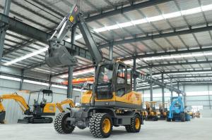 China Mini 3.5 Ton EPA Farm Crawler Digger Kubota Engine Small Excavators 1 Ton 2 Ton Machine wholesale