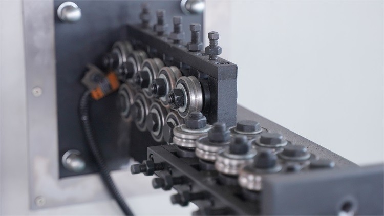 High Speed 500-800nails/Min Loose Bulk Smooth Nail Making Machine