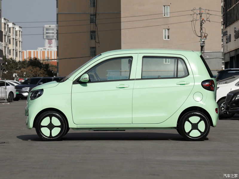2022 Chinese Mini Ev Car Energy Vehicles Electric Car Adult New Car Xiaohu Fev New Energy Vehicle