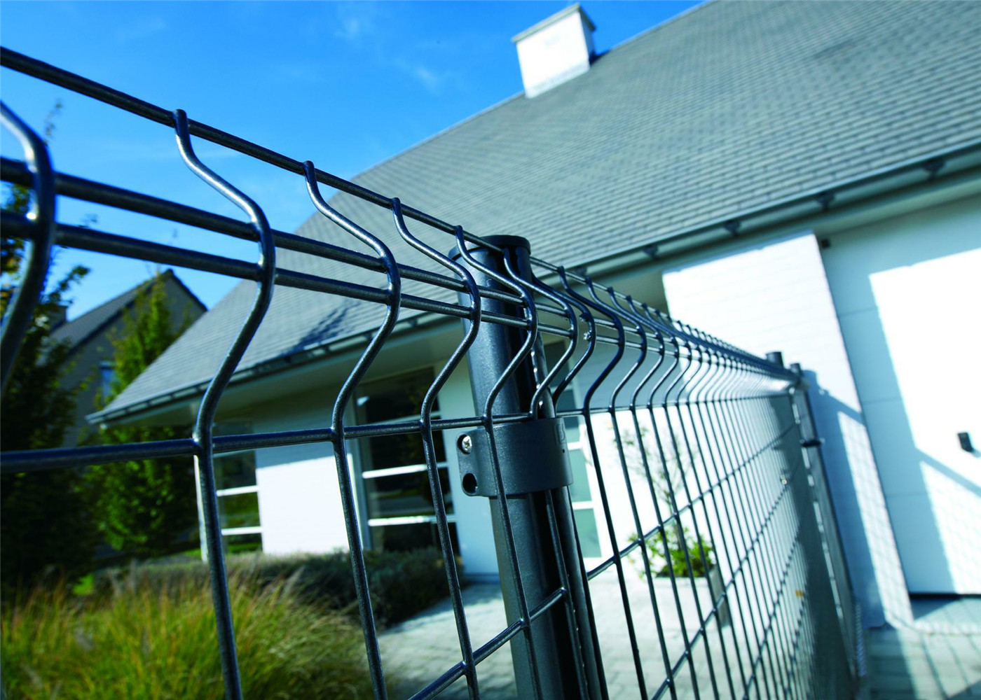 PVC Coated Wire Mesh Fence Panels, 1230mm ,1530mm , 1830mm, 2030mm,2230mm with Curved /V beams Anti Climb Mesh Fence Pan