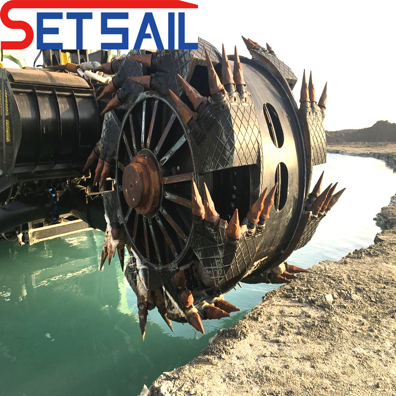 Diesel Engine Power Hydraulic Control Wheel Bucket Dredger for Sale