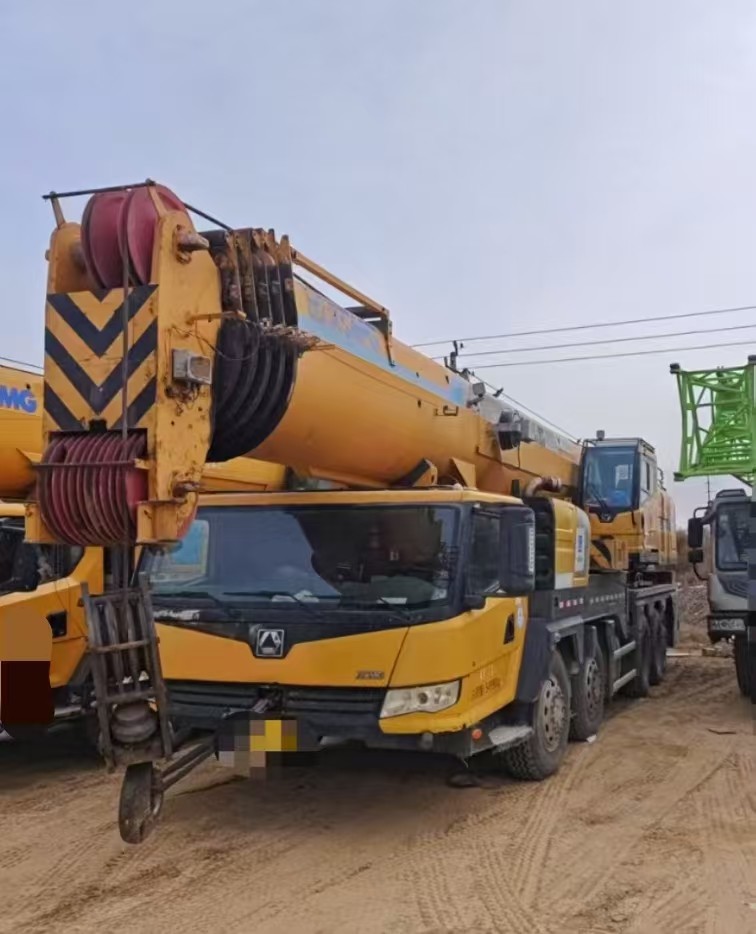Extremely Efficient XCT100L6 100 Ton Mobile Hydraulic Truck Crane Heavy Lifting Equipment