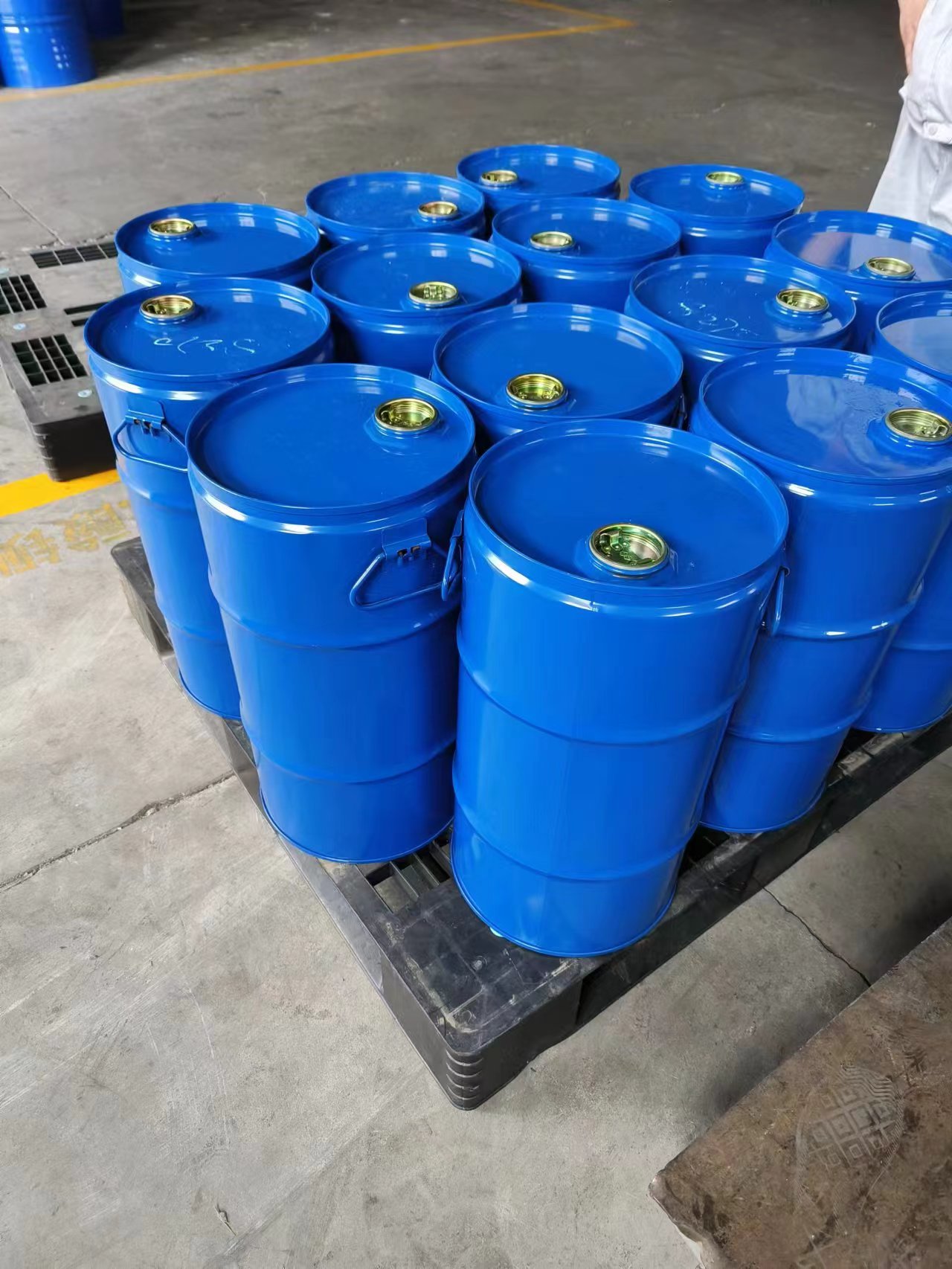 Modified Polysiloxane Silicone Leveling Agent LA-701 In Solvent Born Systems