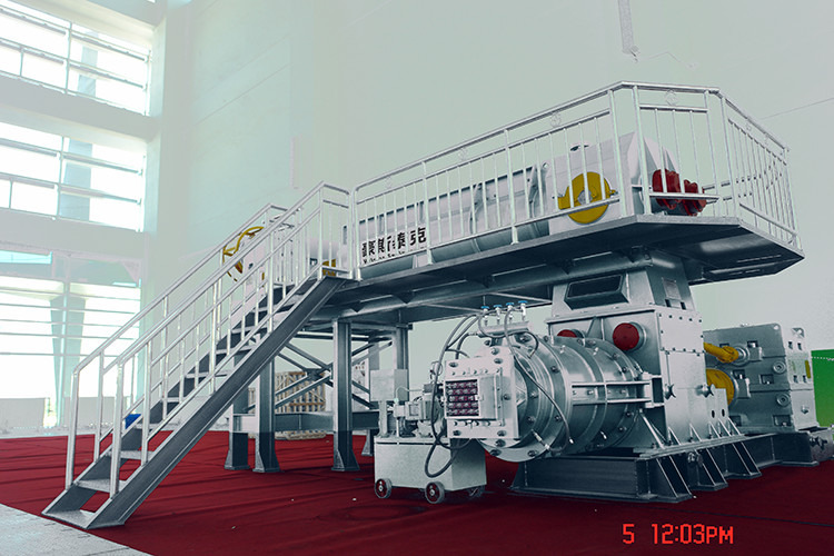 Customized Brick Size Double Stage Vaccum Extruder Machine for Automatic Brick Factory