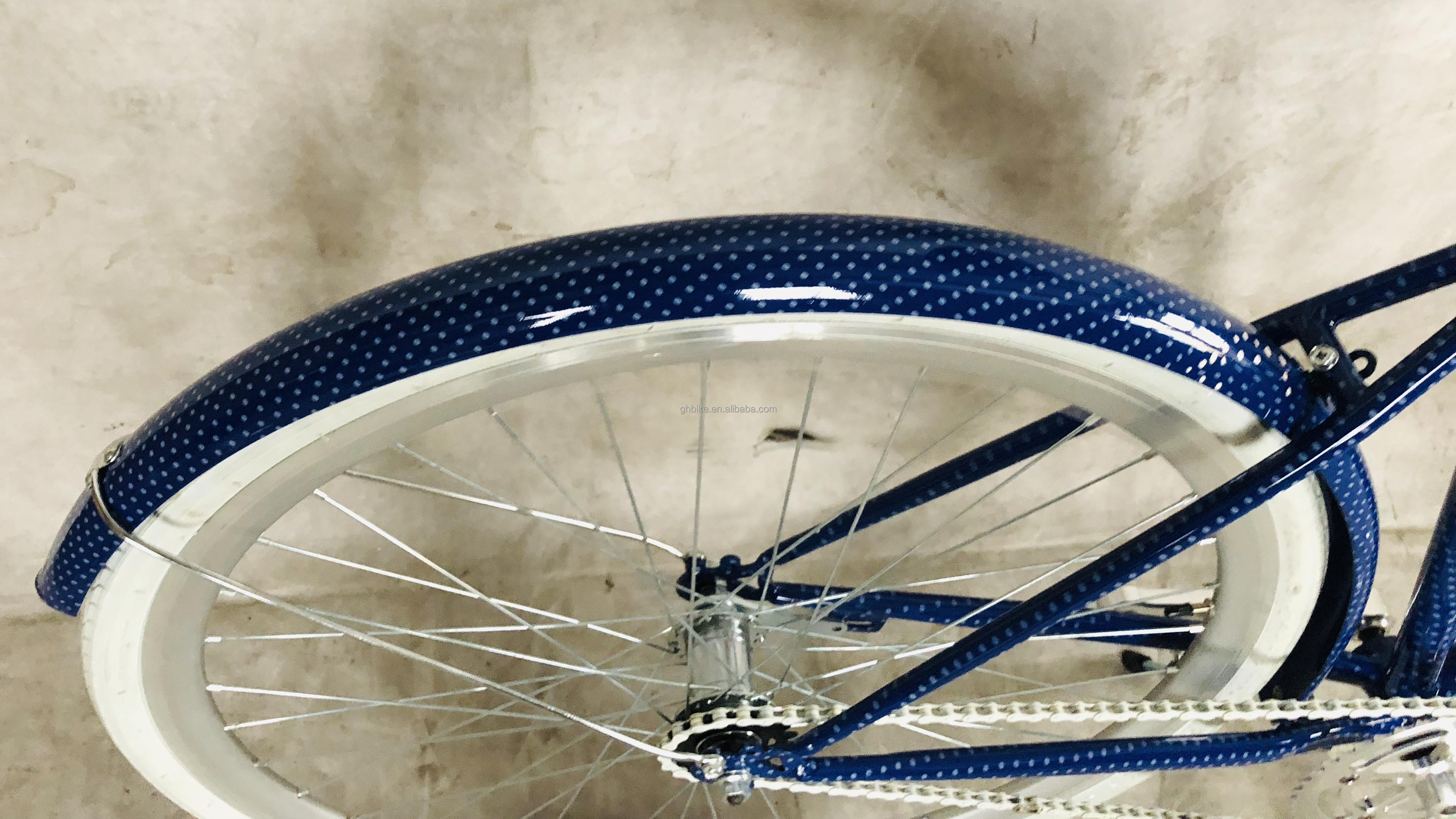 Ordinary Pedal 700C Unisex Bicycle with Simple Design and Coaster Brake