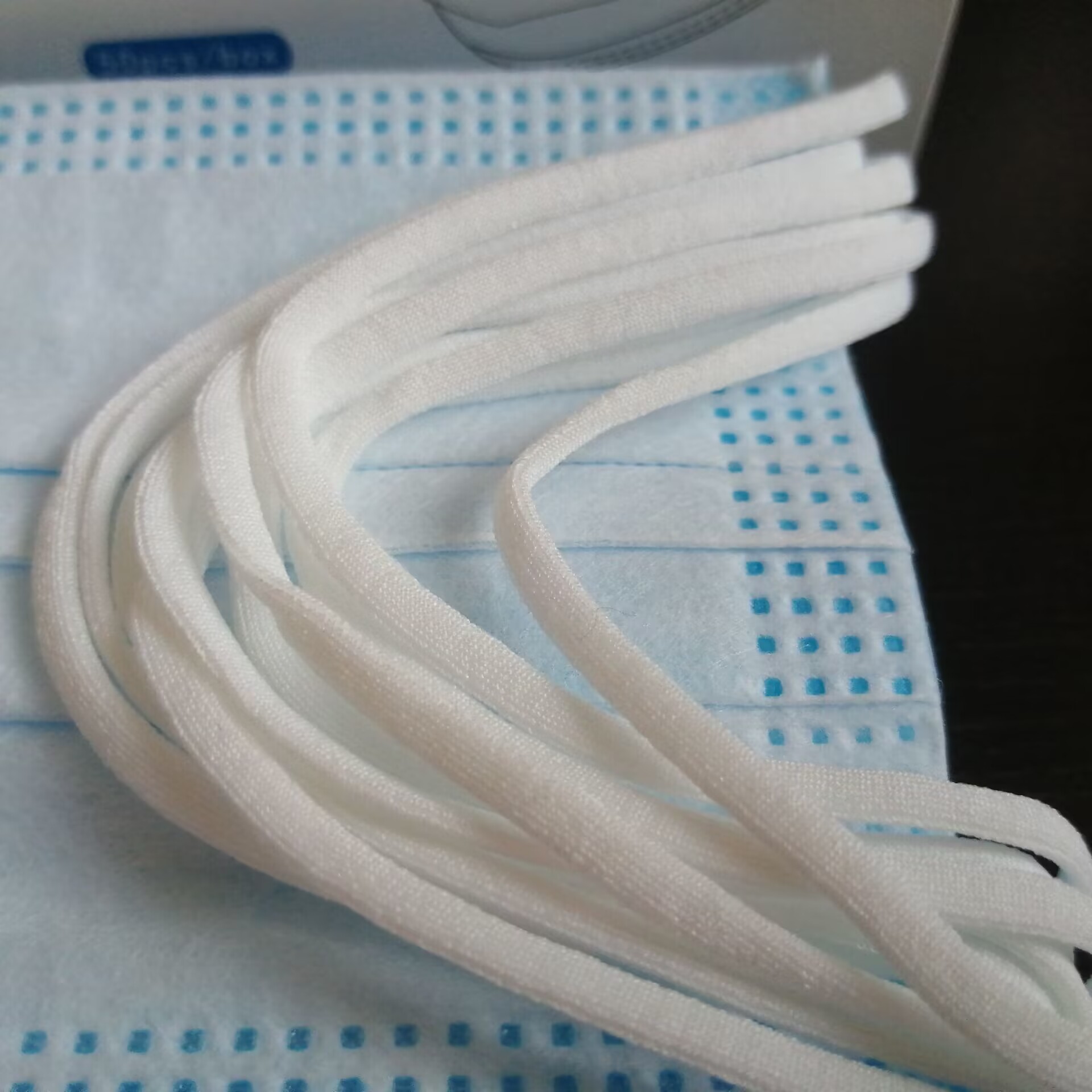 OEM 50pcs/box Face Mask with Ventilated Storage for Protection and Comfort