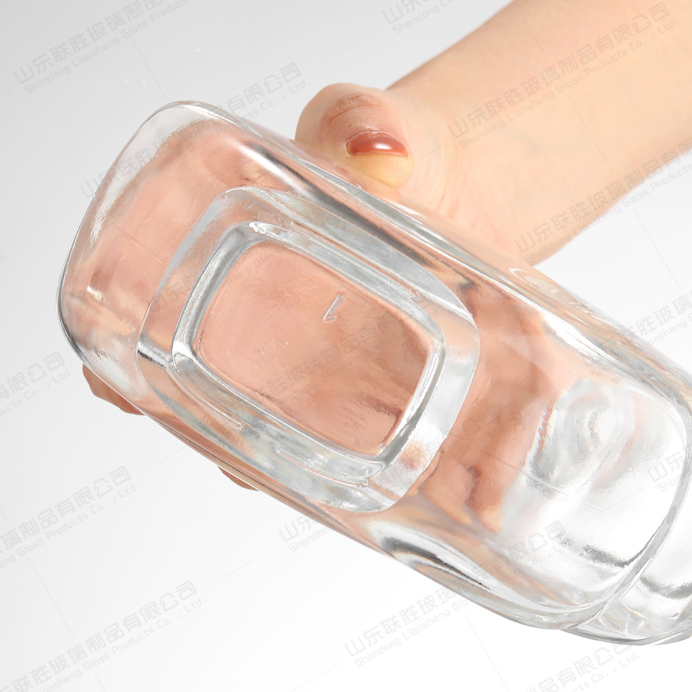 Cork Shaped 500ml Glass Bottles for Alcoholic Beverages Rubber Stopper Sealing Type