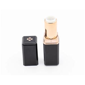 China Plastic Lipstick Tube Revolves And Retracts In Various Colors Internet Celebrity Items Are Used For Lipstick wholesale