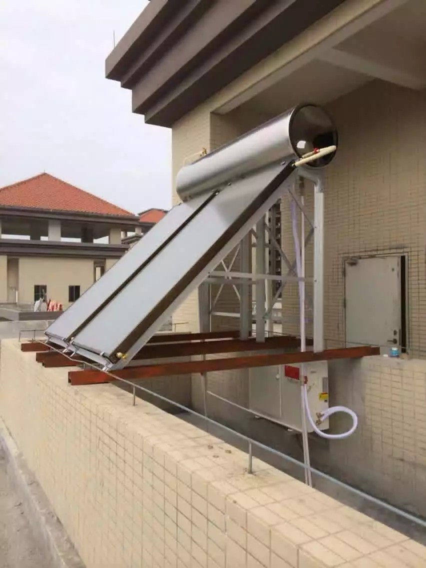 flat plate compact solar water heater 4