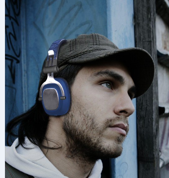 Super Bass 5pin 110dB 8h Stereo Bluetooth Headphone