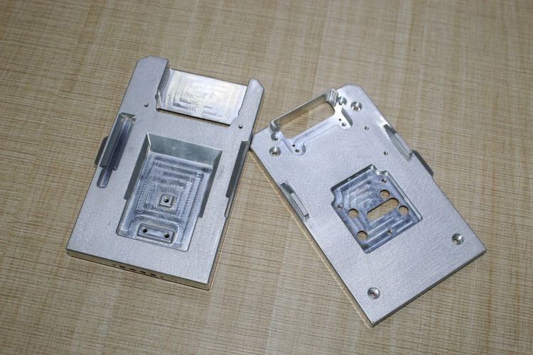ADC12 CNC Milling Parts Anodizing Ra 1.6 Electronic Machine Parts