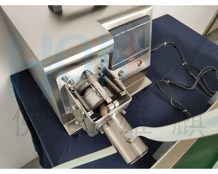 Desktop Conveyor Type Small Vial Filling Machine With High Precision For Small Batch Bottle Filling