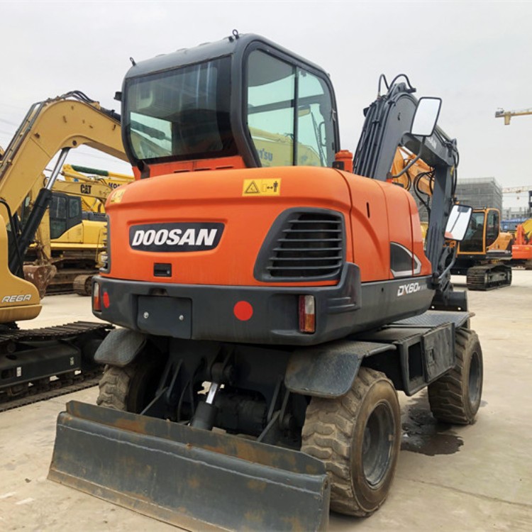 2020 Year Model Doosan DX60 Second Hand Excavator from Korea with 6 Ton Capacity