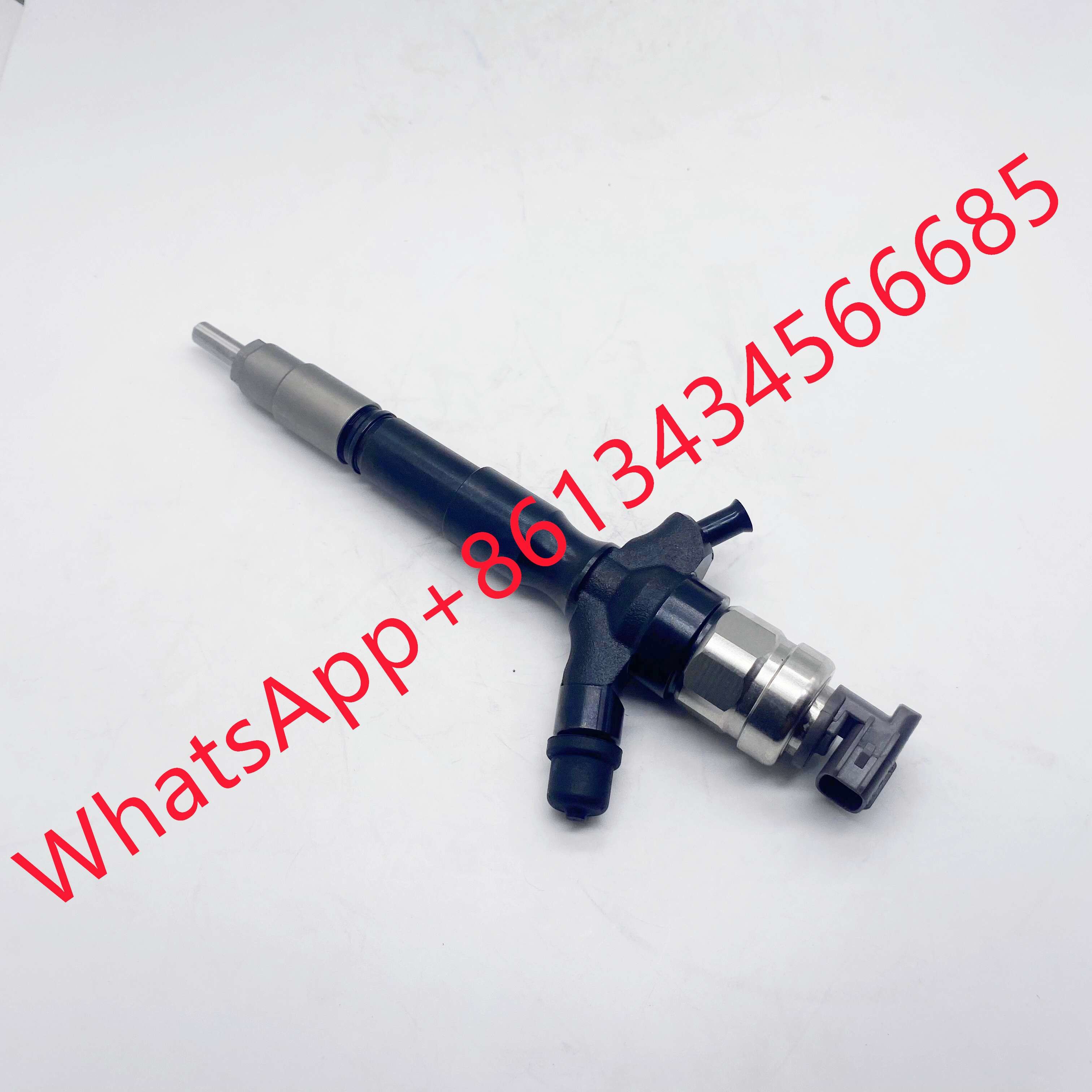 23670-09330 Auto Fuel Diesel Injector Assy for Toyota Hilux Common Rail Injection 2367009330