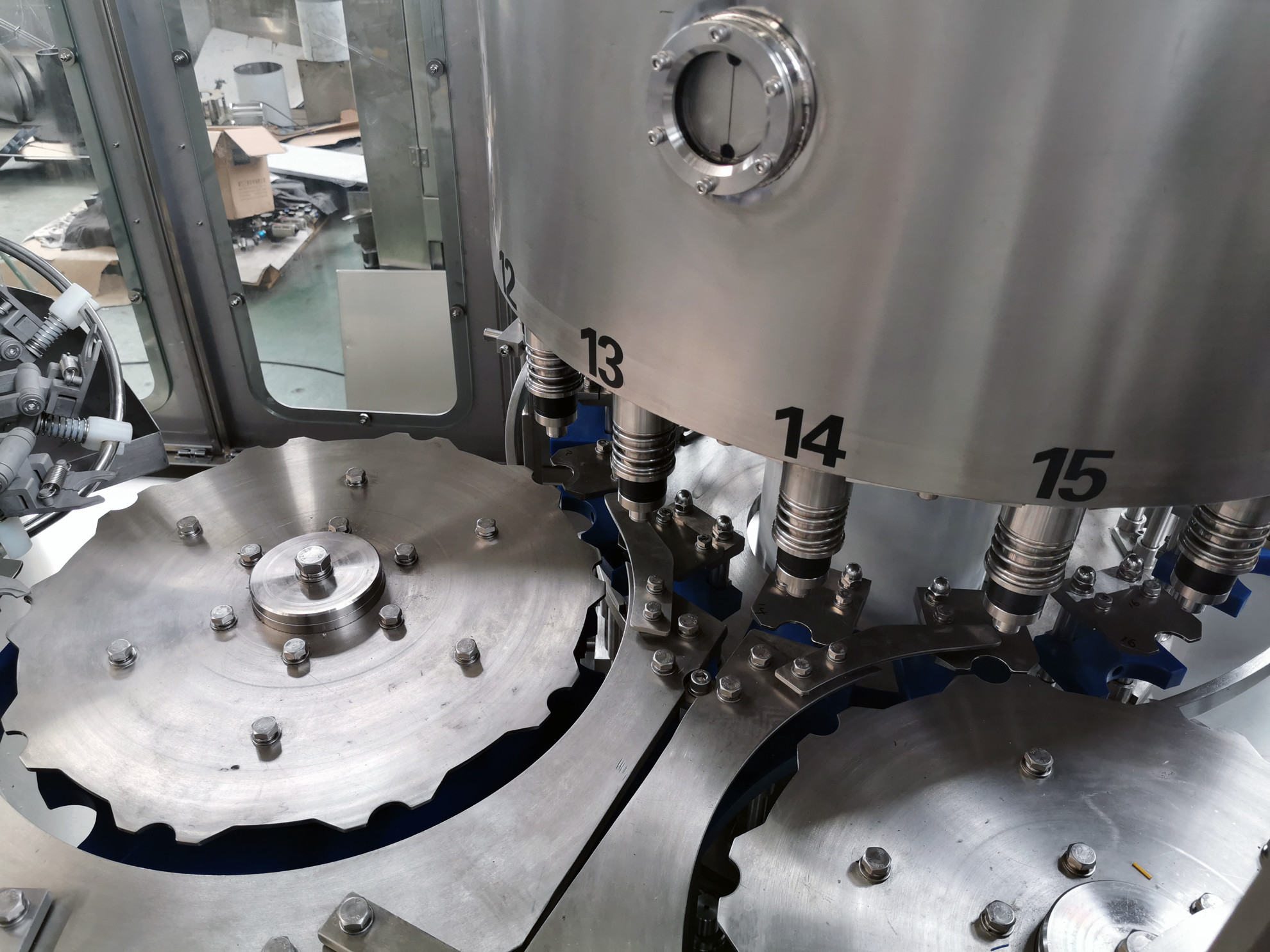 Automatic Industrial Plastic Bottle Filling And Sealing Machine For Drinking Water