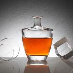 Healthy Lead-free Glass Bottle for Hot Stamping Gold Alcohol Bottle
