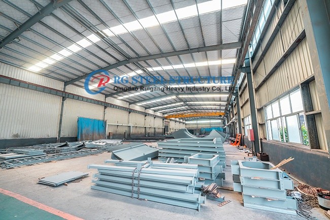 Lightweight Greenhouse Metal Building Construction With Glazed Structure