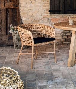 China Balcony Garden Teak Wood Table And Alumiunm / Rattan Chairs Set wholesale