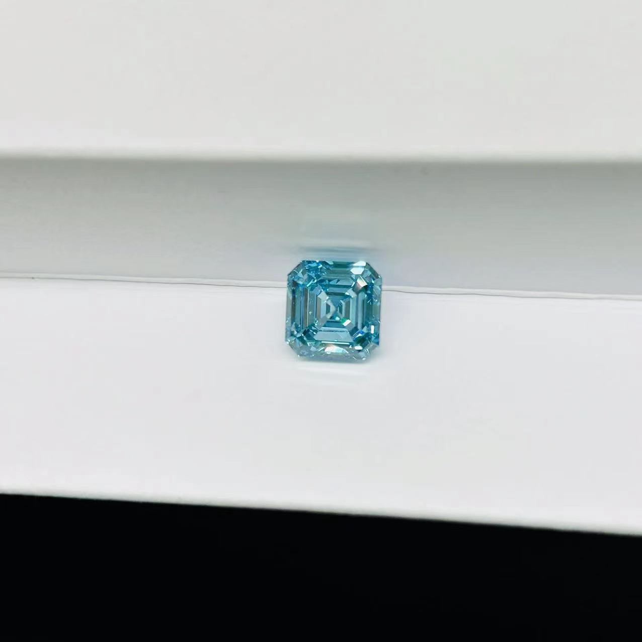 Asscher Cut Synthetic Lab Made Blue Diamonds 1.0ct-2.0ct