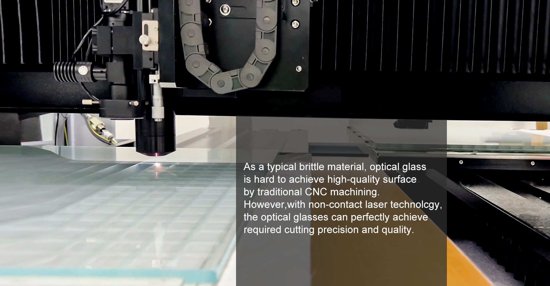 CKD Tempered Glass Laser Cutting Machine 60W 80W With HTI Control