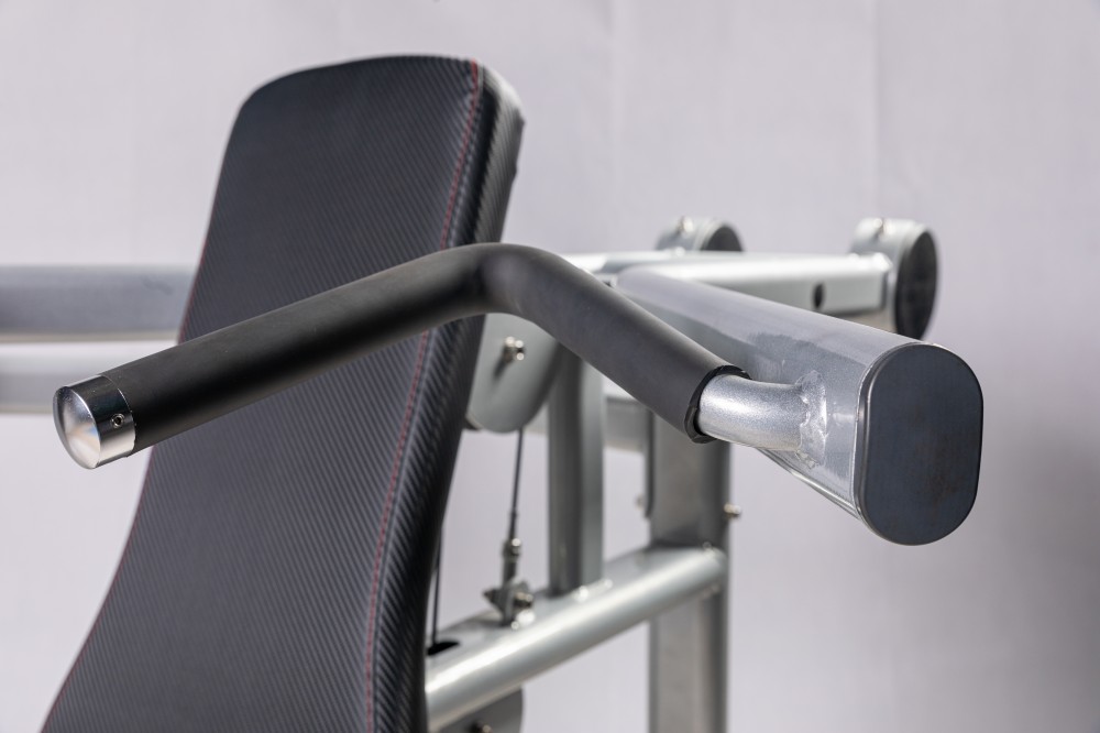 Body Building Steel Gym Shoulder Press Machine Targeted Shoulder Strength Training