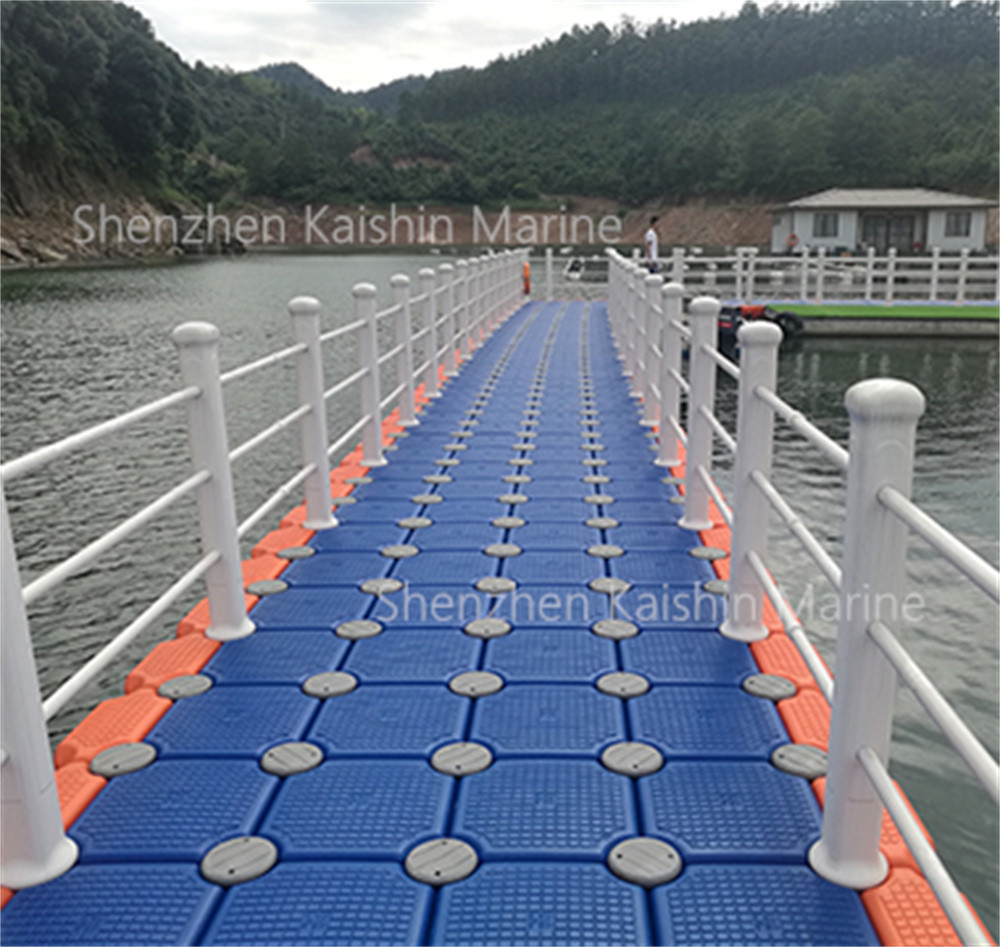 Lightweight Floating Dock System Orange Blue Grey Black HDPE Plastic And EPS Foam Modular Pontoon